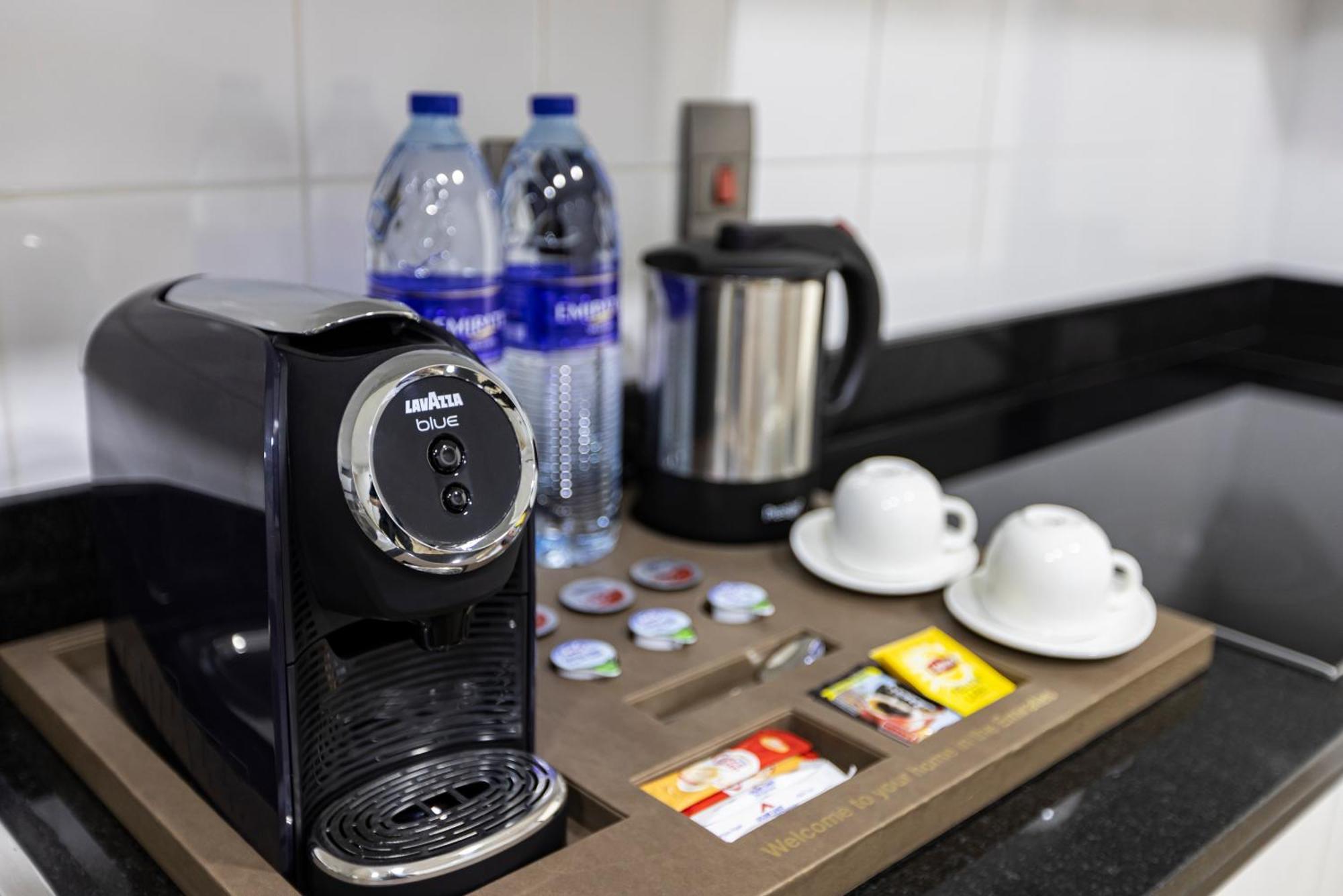 Golden Sands Suites ドバイ 部屋 写真