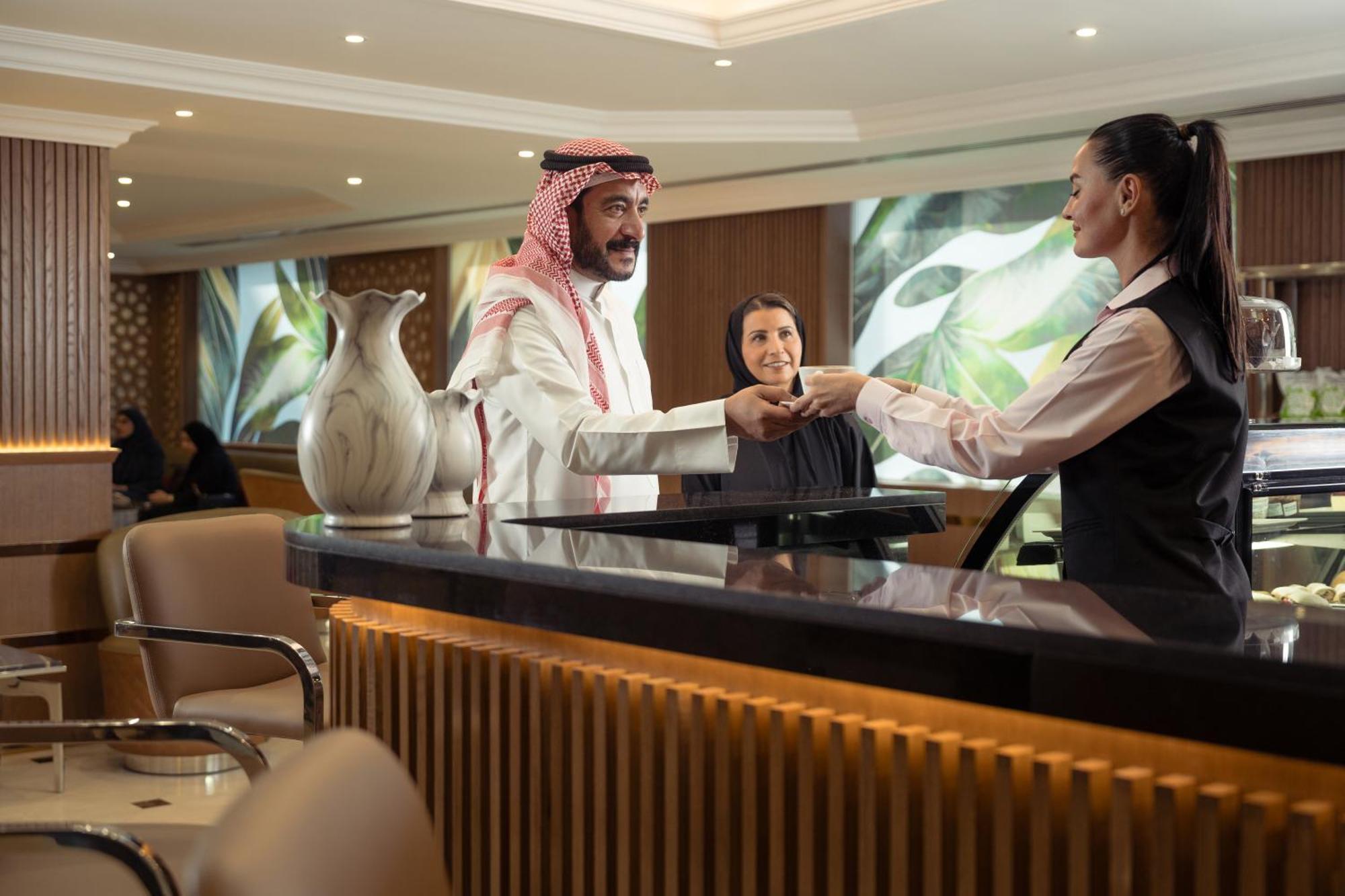 Golden Sands Suites ドバイ エクステリア 写真